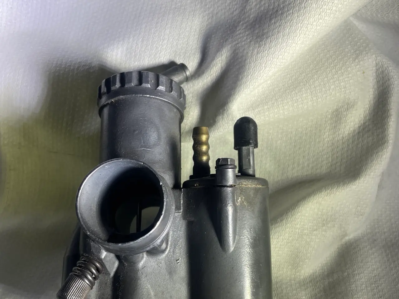 Billede 2 - BMW R60/2 kaburator venstre side