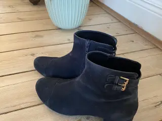 Korte blå nubuck damestøvler