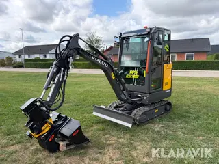 Minigraver Volvo EC18 med tiltrotator