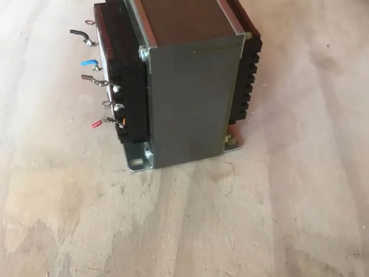 Billede 3 - Transformer 230/400-18/24 volt.100 VA