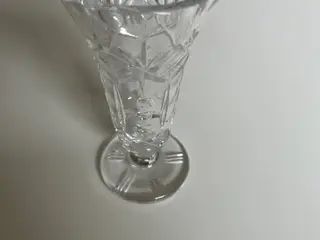 Krystalvase 13,5 cm høj