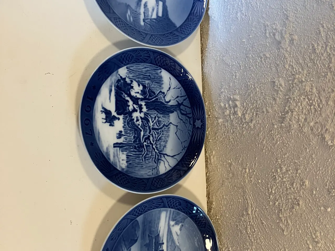 Billede 2 - Royal Copenhagen juleplatter