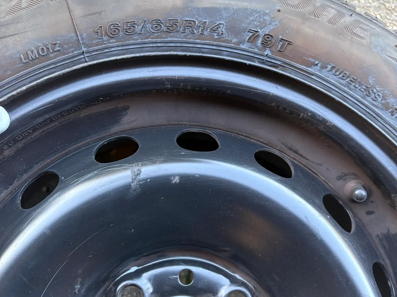 Billede 2 - Bridgestone Blizzard vinterdæk. 14’’