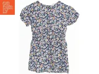 Blomstrede buksedragt/sommerdragt til børn fra H&M (str. 104)