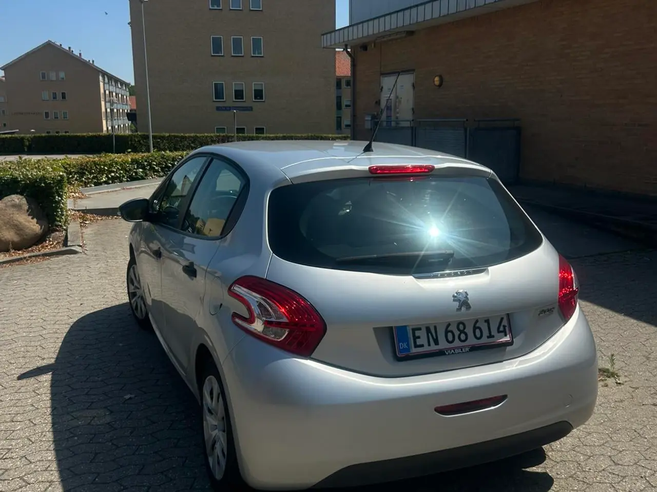 Billede 3 - Velholdt bil sælges.