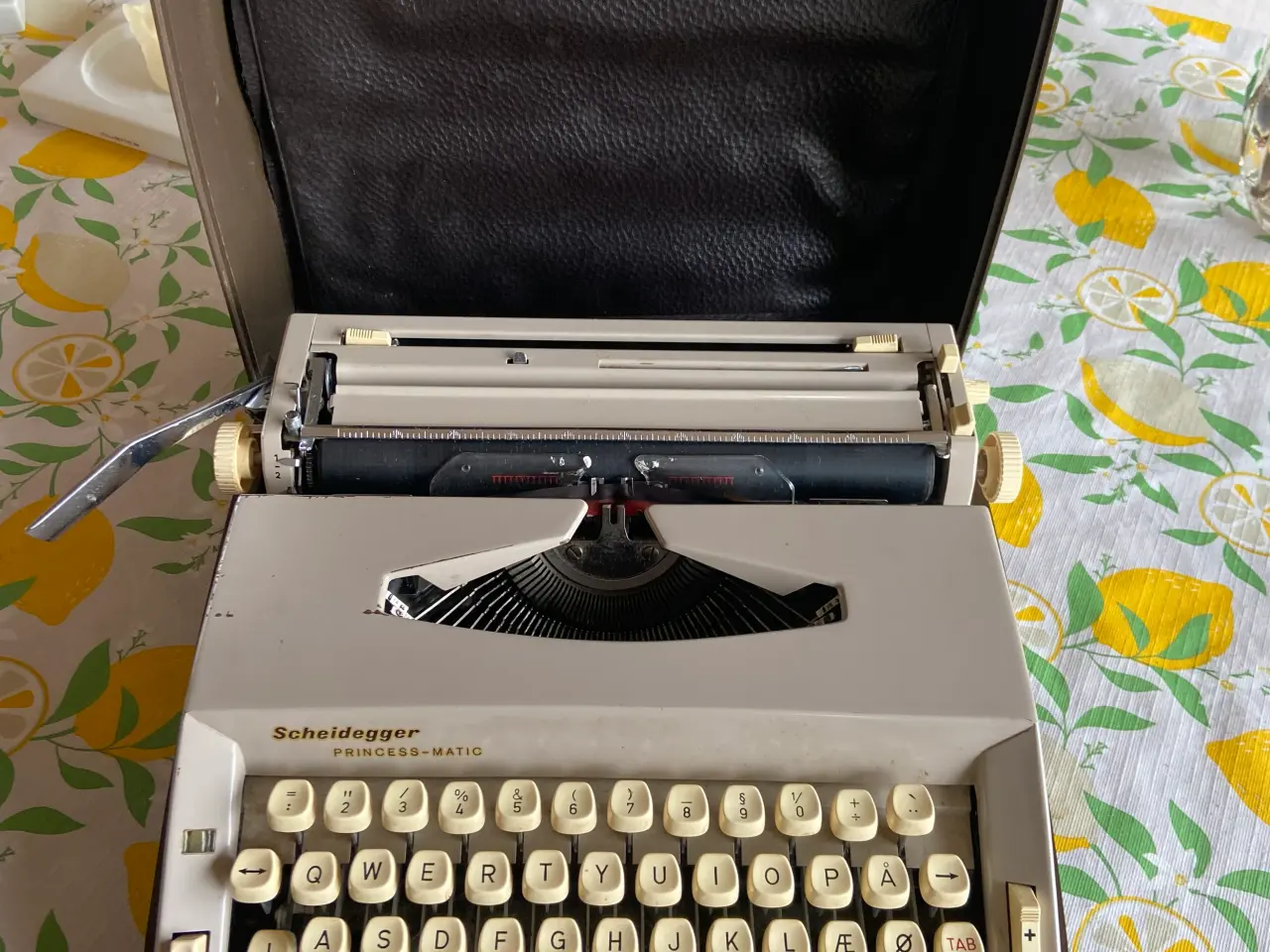 Billede 1 - Scheidegger “Princess-Matic” skrivemaskine 