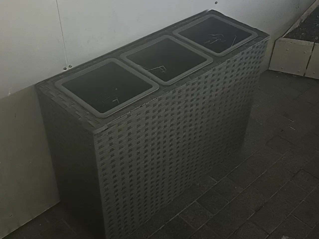 Billede 1 - Plantekasse fra Jysk