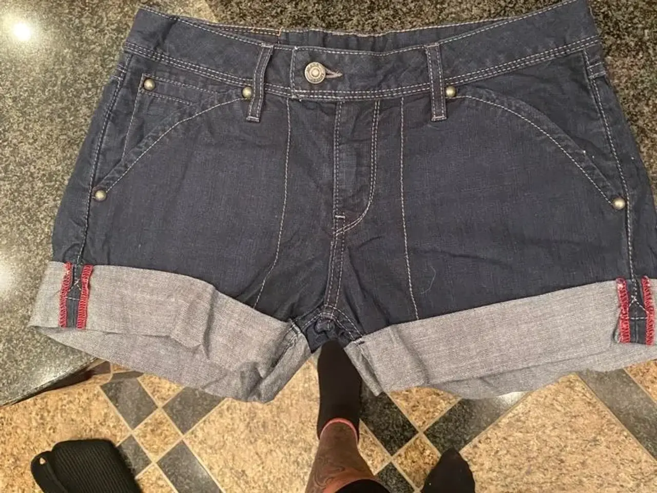 Billede 1 - Levis shorts str medium