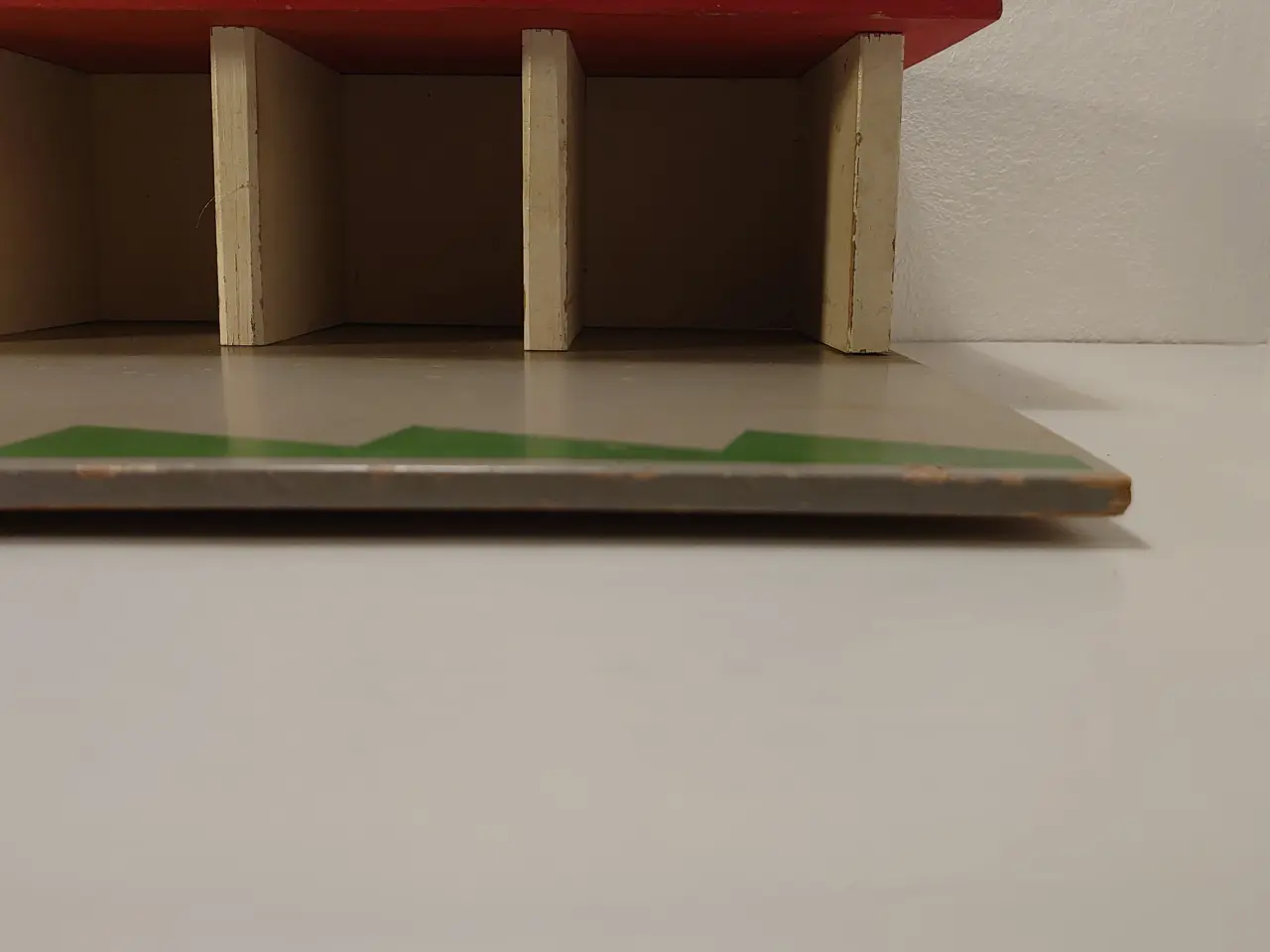 Billede 3 - Gammel Falck Zonen trægarage. L 35cm.