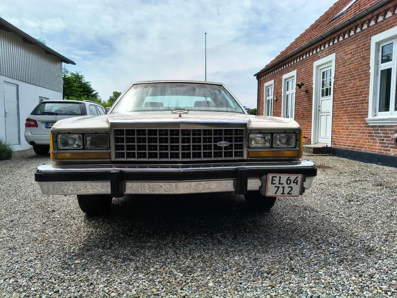 Billede 2 - 1984 Ford LTD Crown Victoria sælges/byttes