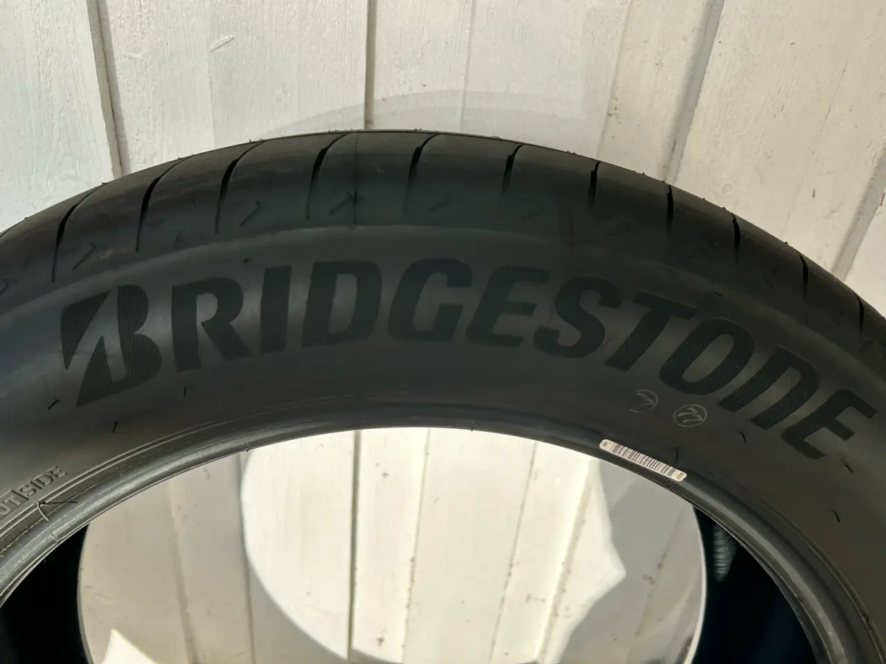 Billede 2 - Sommerdæk Bridgestone 235/55 R19
