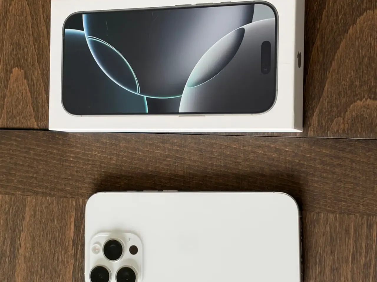 Billede 2 - Meget velholdt iPhone 16 Pro 128 GB - som ny