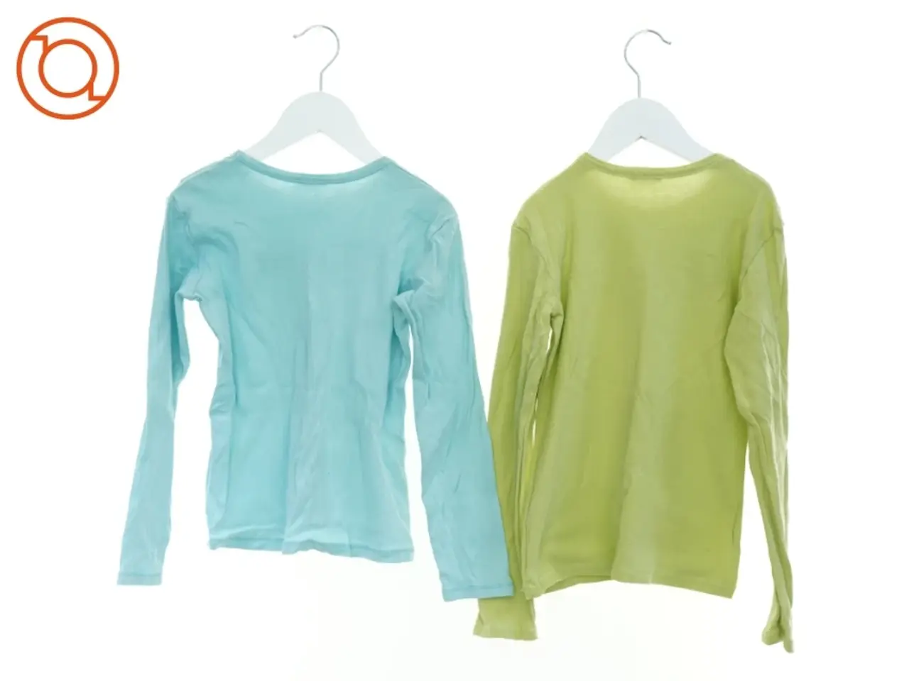 Billede 1 - Bluse (2 stk.) fra Benetton (str. 146 cm)
