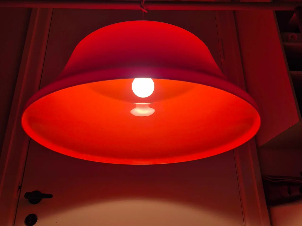 Billede 5 - Giga retrolampe i transparent plastik 