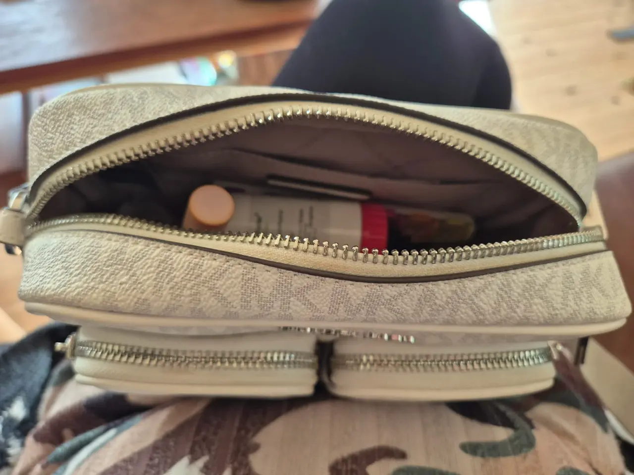 Billede 2 - Michael Kors skuldertaske kunstlæder beige logo ti