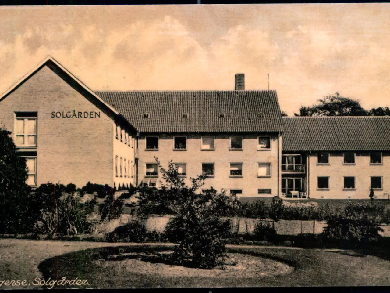 Billede 1 - Bogense - Solgården - Kiosk Centrum 10432 - Brugt