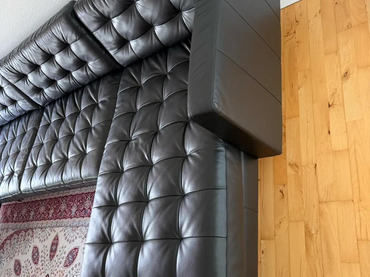 Billede 2 - Sort lædersofa