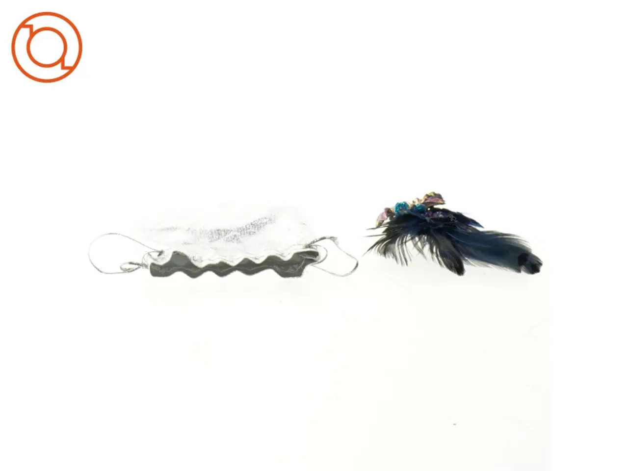 Billede 7 - ny Broche med fjer og smukke sten i gavepose(str. 9 x 5 cm)