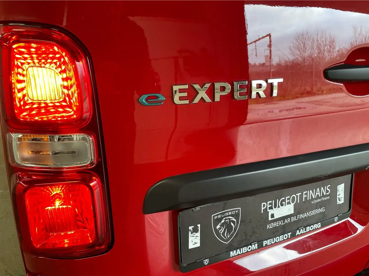 Billede 22 - Peugeot e-Expert 75 L2 Premium Van