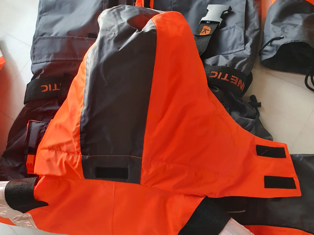 Billede 8 - Flydedragt fiskeri 