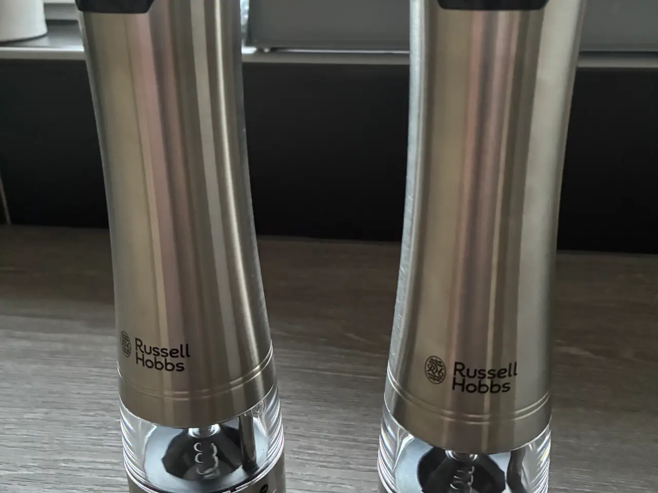Billede 1 - Russell Hobbs elektrisk salt- og peberkværn sæt