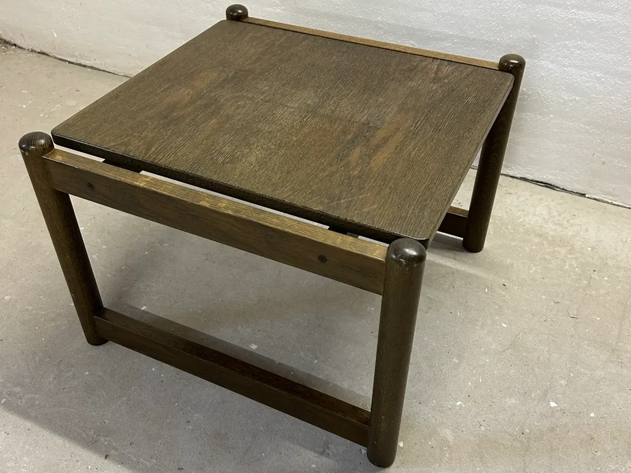 Billede 2 - DANSK VINTAGE SOFABORD I MASSIV EG – SKANDINAVISK