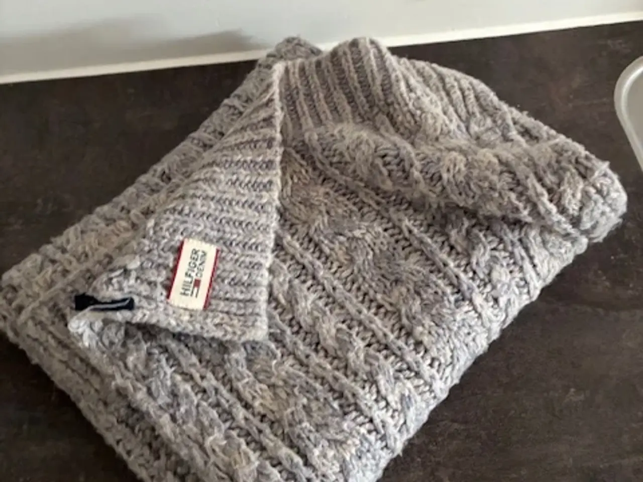 Billede 1 - Halstørklæde Tommy Hilfiger