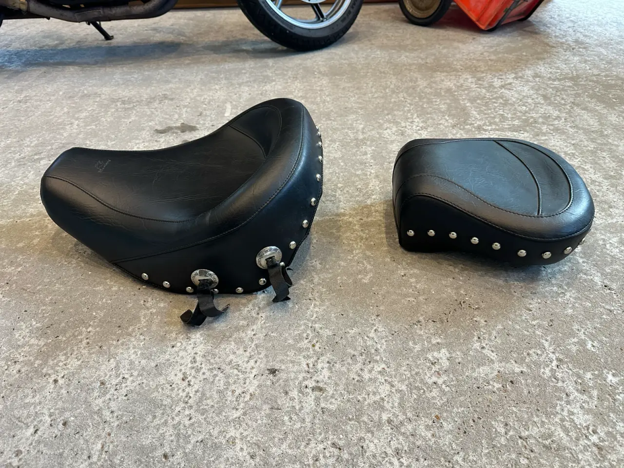 Billede 3 - Mustang sæde til Harley Davidson