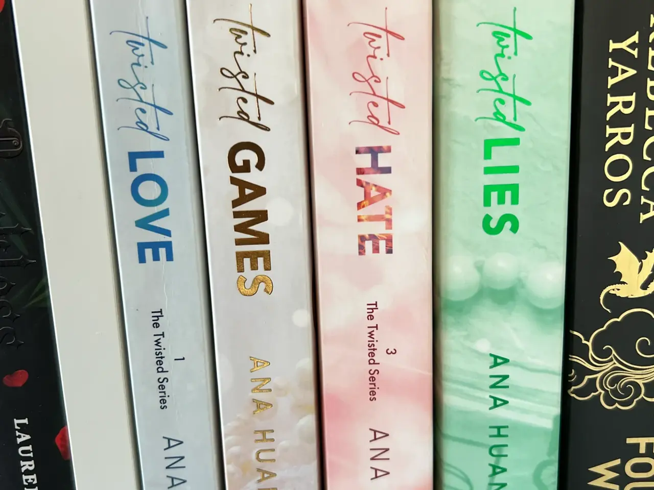 Billede 1 - Twisted serie af Ana Huang på engelsk