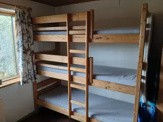 Triple, robust køjeseng