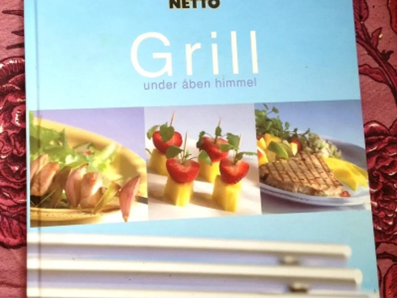 Billede 1 - Jette Bogø og Helge Stig: Grill under åben himmel