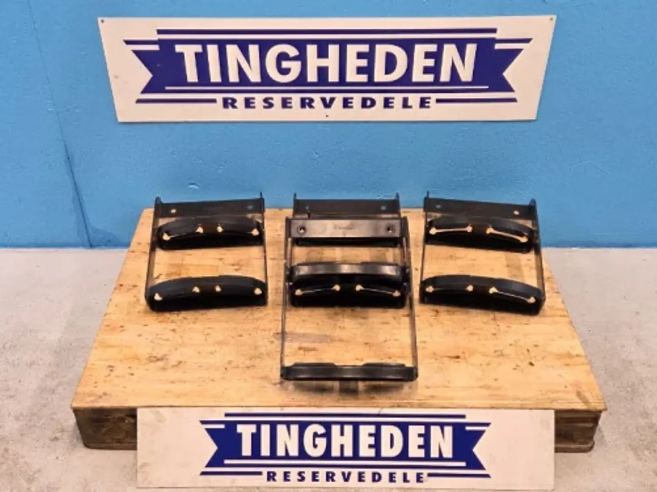 Billede 1 - New Holland T4.75 Stige 47600020 4Stk