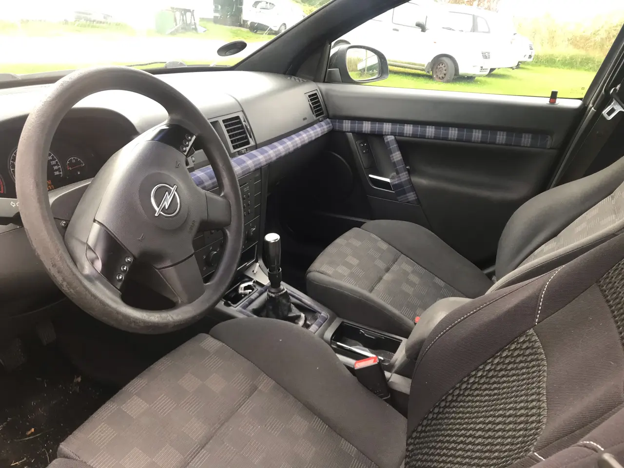 Billede 3 - Utroligt velholdt Vectra 1,8 L