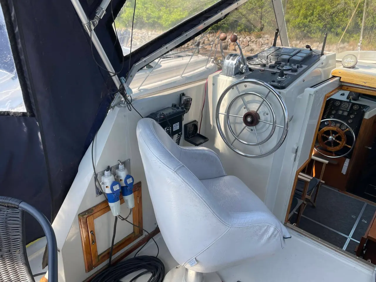 Billede 5 - Broom 35, funktionel motorbåd, billig bolig mv.