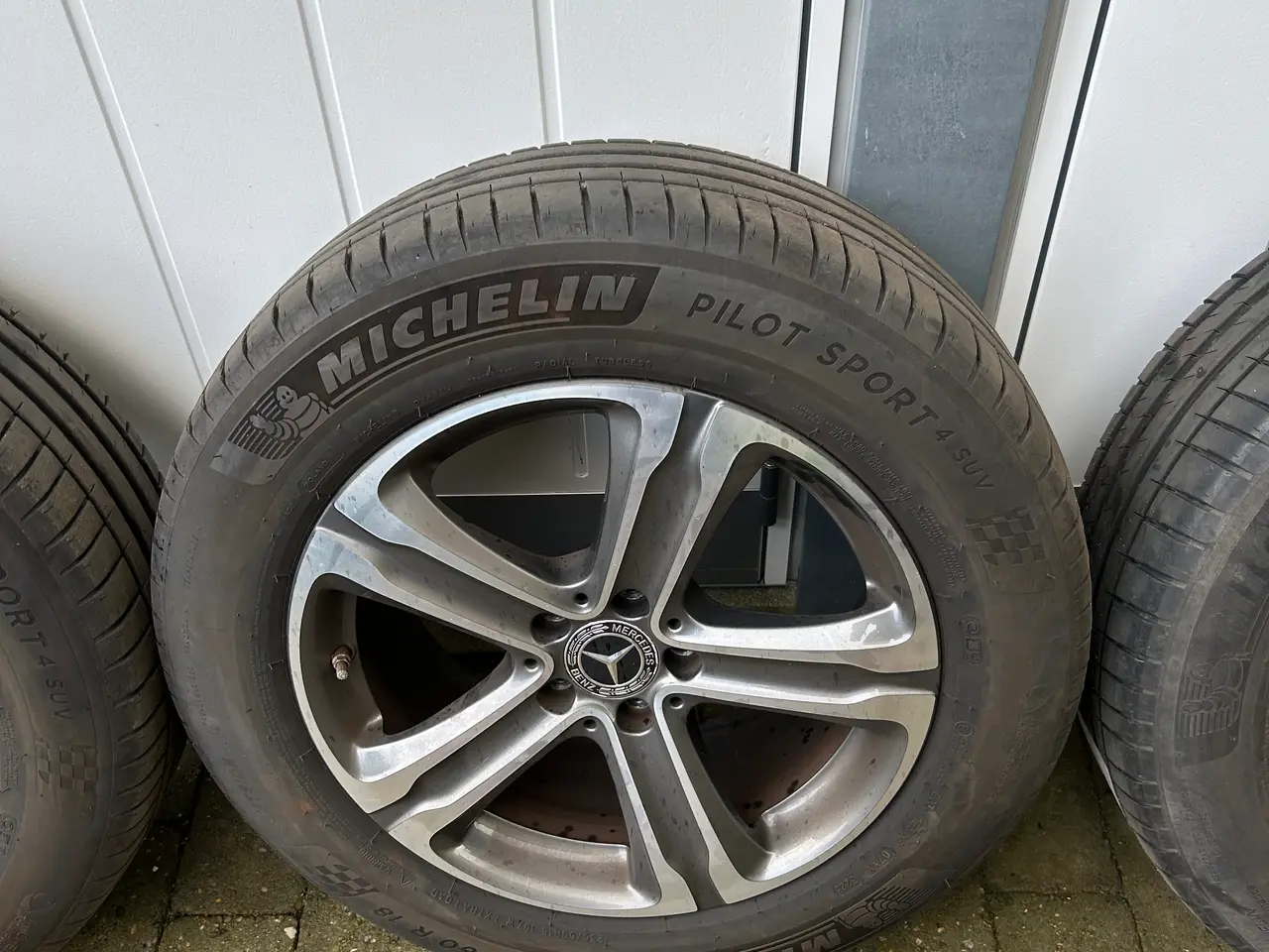 Billede 6 - Org. Mercedesfælge 18 tommermed Michelin sommerdæk
