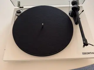 Pro-ject Essential pladespiller