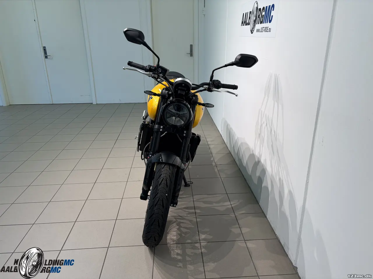 Billede 7 - Triumph Trident 660 Cosmic Yellow