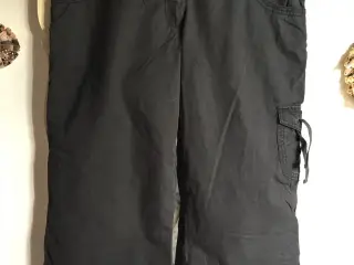 2 par stumpebukser, samme model