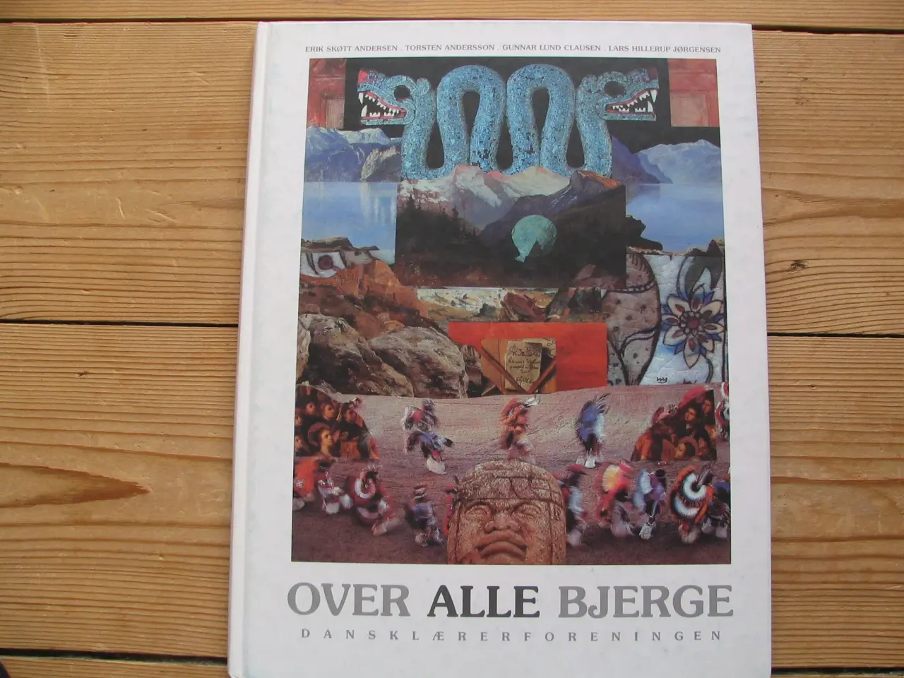 Billede 1 - Erik Skøtt Andersen m.fl. Over alle bjerge