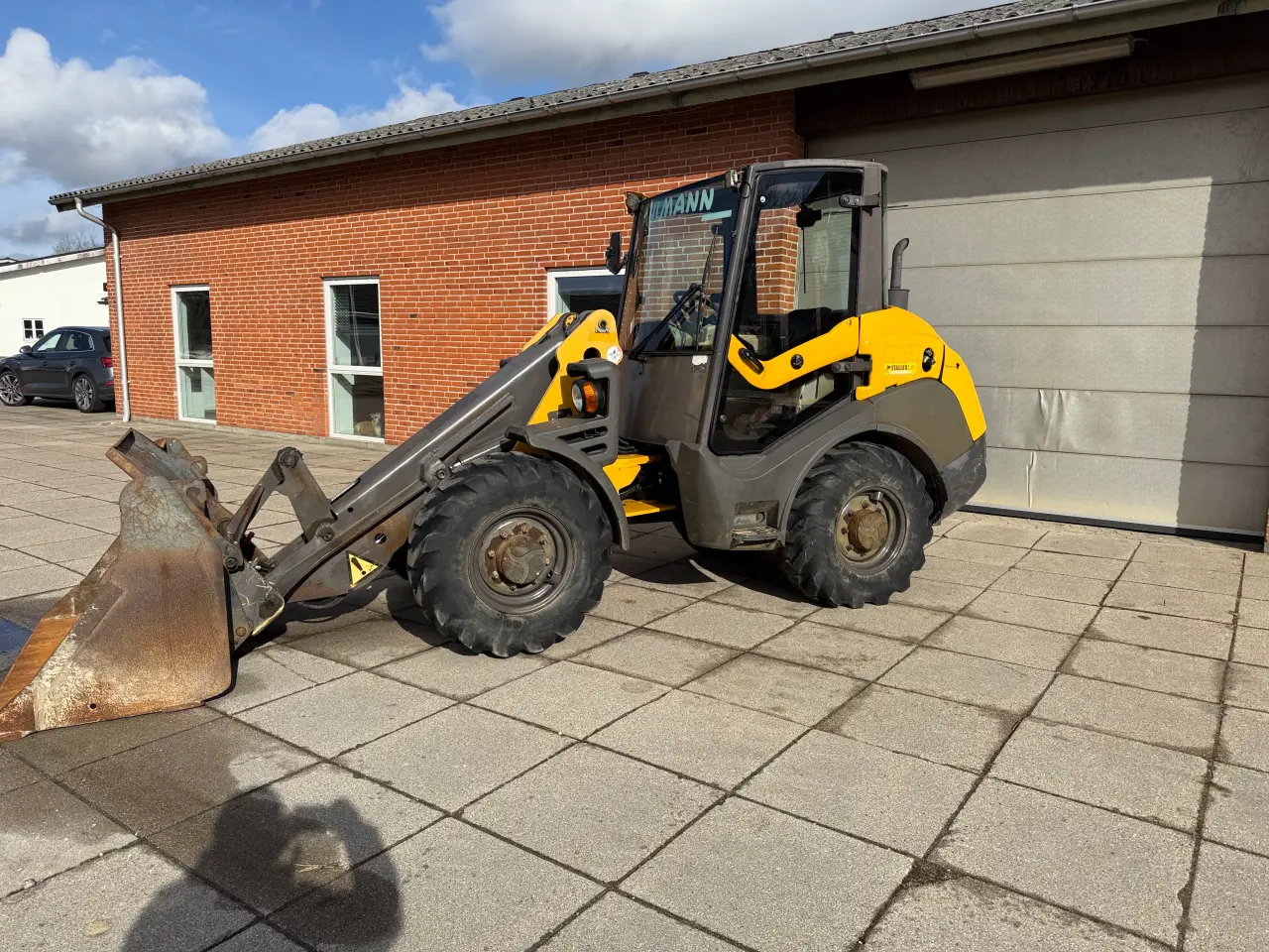 Billede 1 - Ahlmann ax70