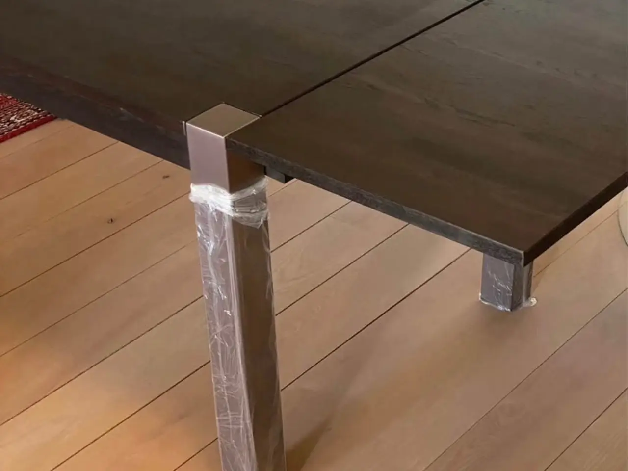 Billede 3 - Brunt bejset spise bord 90x160 cm 
