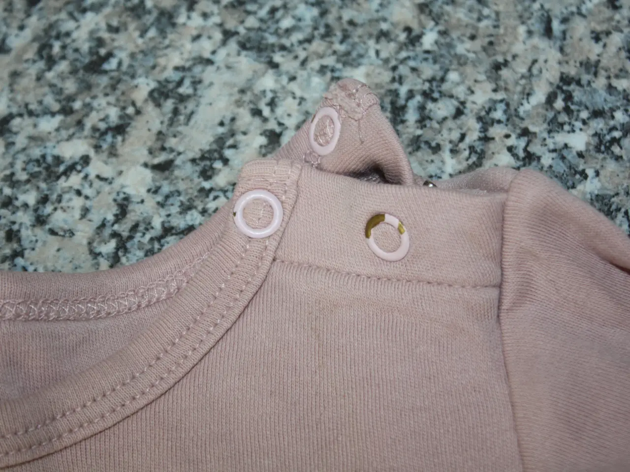 Billede 4 - Hummel Body Lyserød / rosa Str. 74 Pige