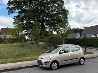 Nysynet 1-ejers Hyundai I10 sælges med garanti