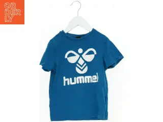 T-Shirt fra Hummel (str. 104 cm)