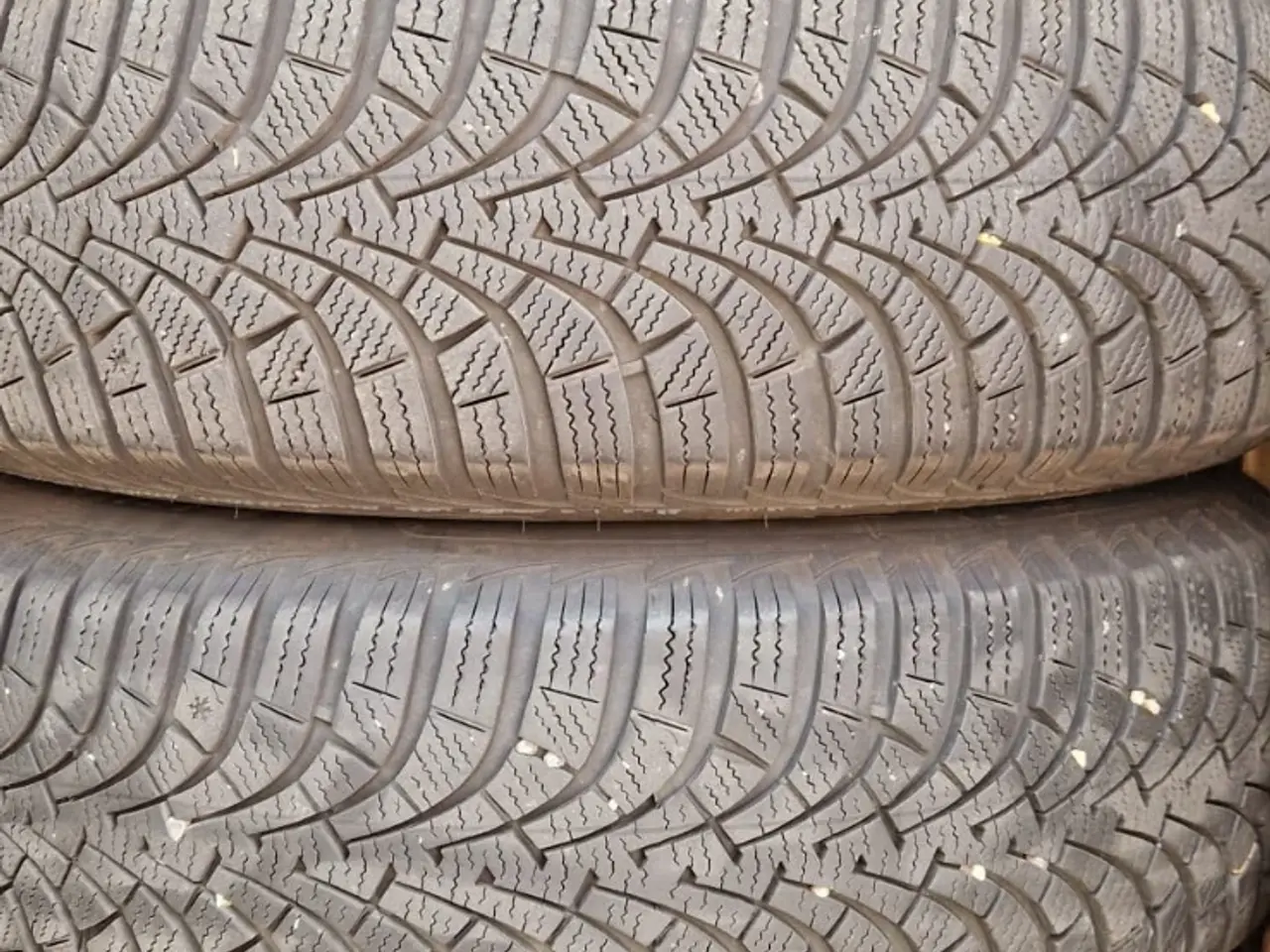 Billede 3 - terdæk,195/65 R15 Goodyear UltraGrip 9 på stålfælg