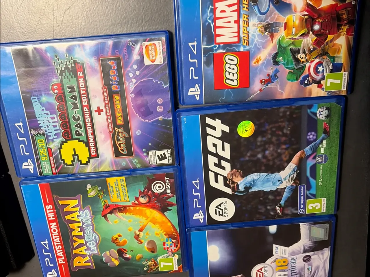 Billede 4 - Playstation 4 inkl. controller og 5 spil