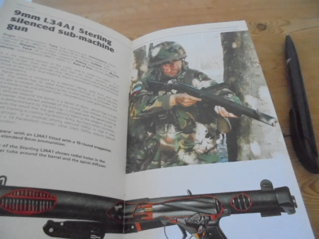 Billede 7 - Weapons of the Elite forces – engelsksproget