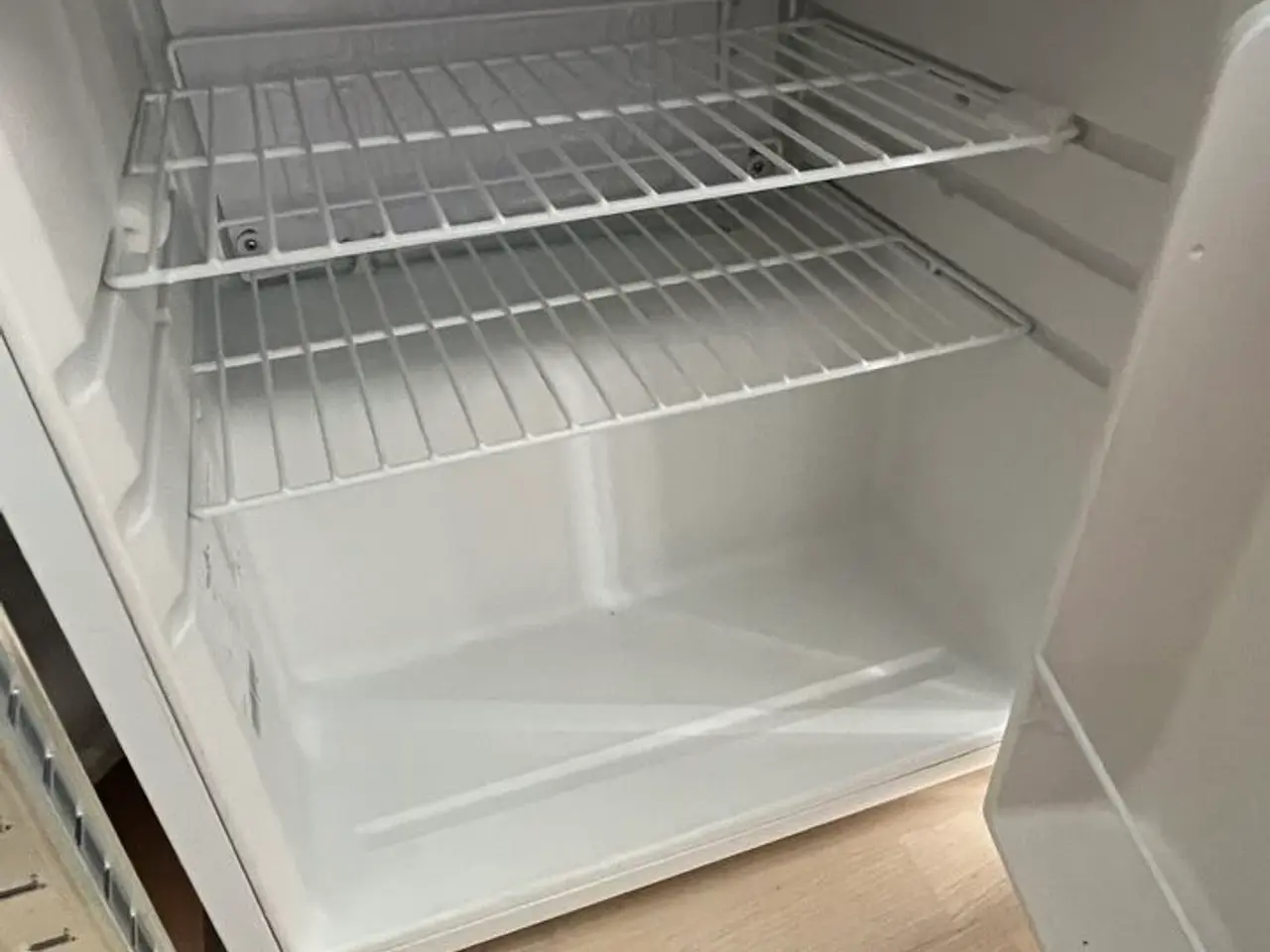 Billede 2 - Mini Køleskab  ScanCool SKS 56 A+