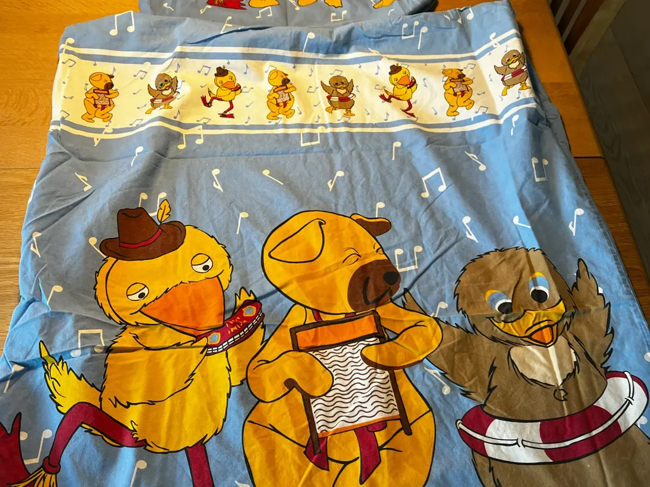 Billede 1 - Sengetøj med Bamse & Kylling til børnedyne