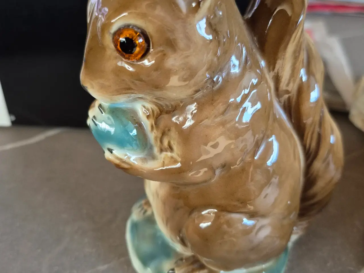 Billede 1 - Tysk figur fra Goebel. Egern